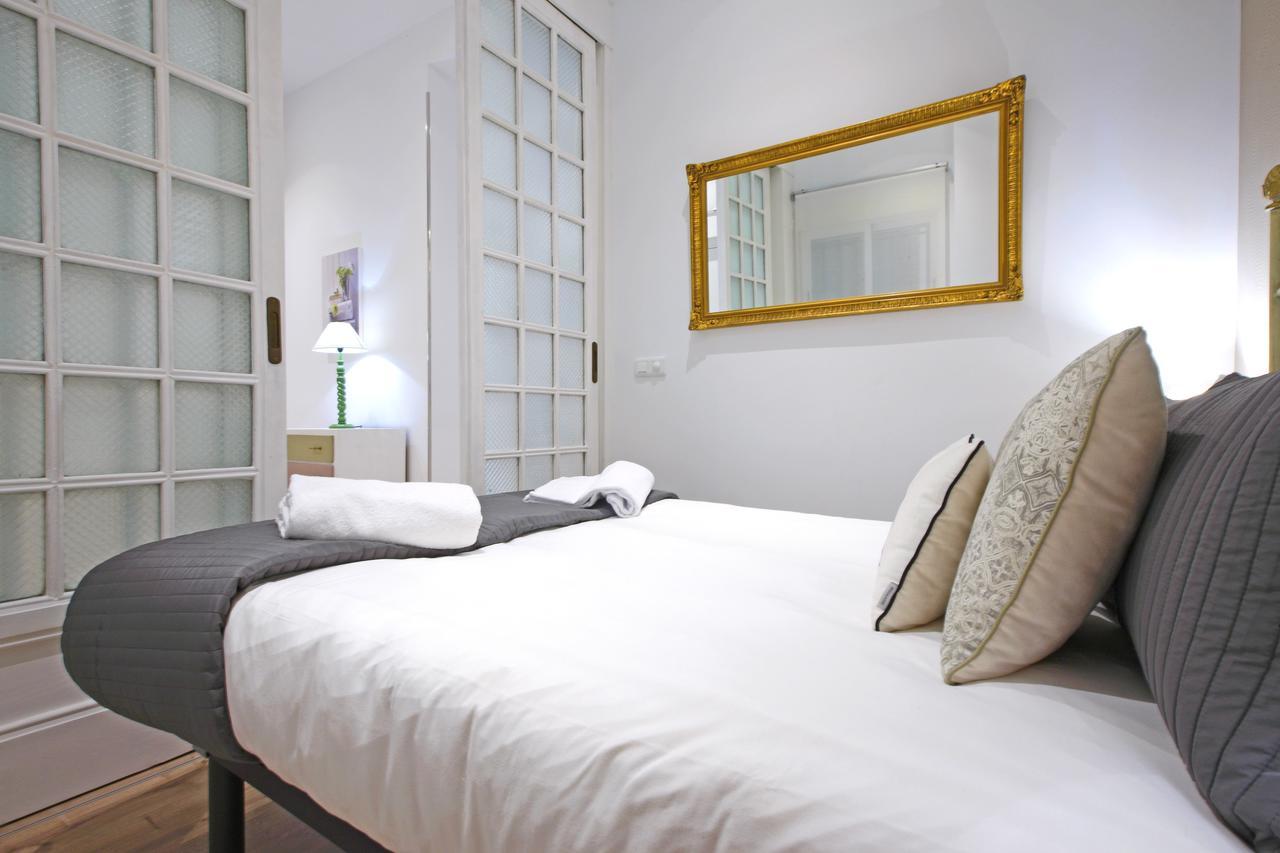 Reina Sofía Boutique By Madflats Collection *
